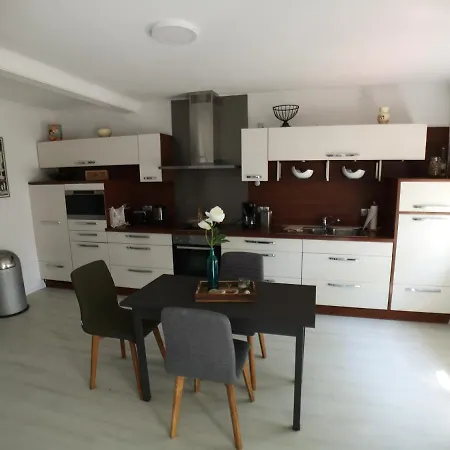 Huus An't Doerpsdiek * Krummhörn