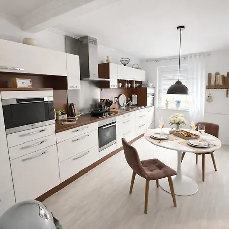 Huus An't Doerpsdiek Feriehus