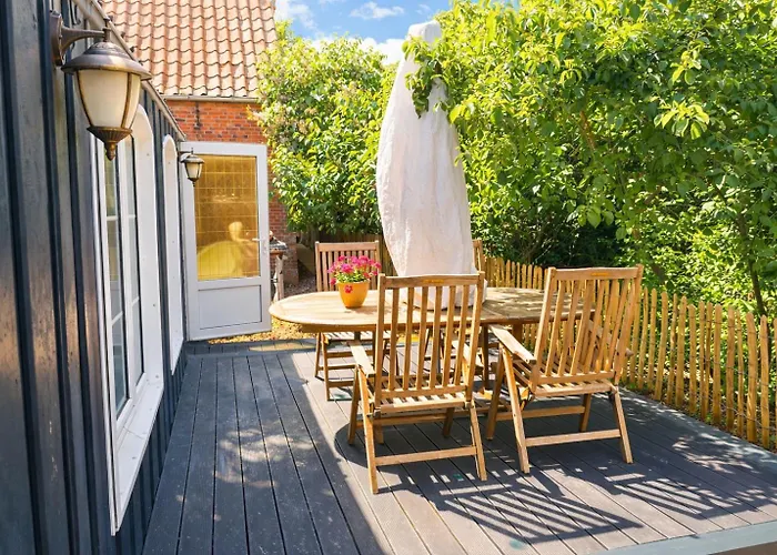 Huus An't Doerpsdiek Feriehus Krummhörn