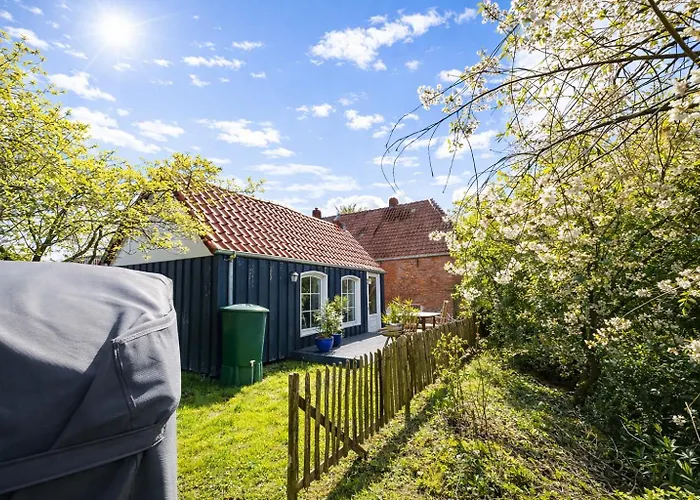 Huus An't Doerpsdiek Krummhörn